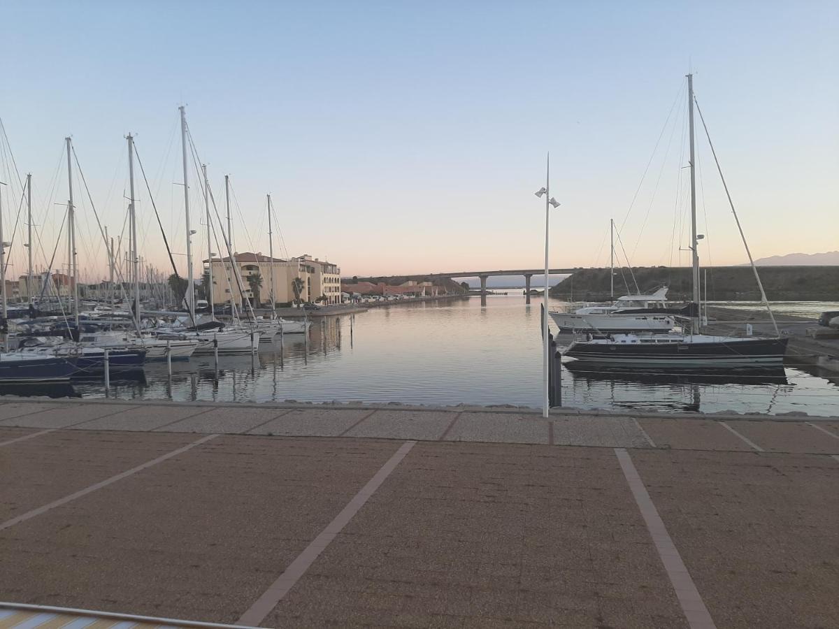 T2 Cabine Avec Tres Belle Vue Sur Le Port De Plaisance Leucate Exterior photo